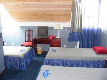 Фото номера Трехместный номер Отель Veskisilla hotel г. Тюри 2